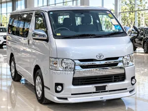 Toyota Quantum 2012