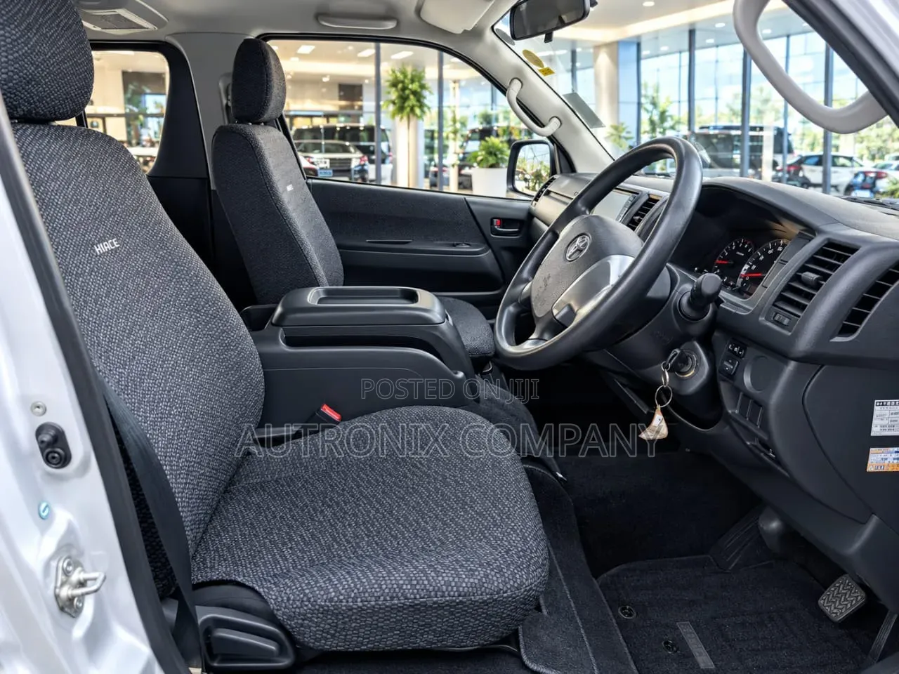 Toyota Quantum 2012