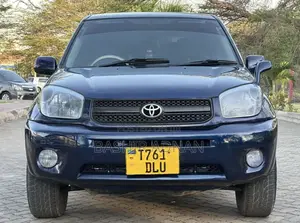 Toyota RAV4 1.8 2004 Blue