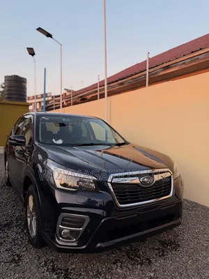 Subaru Forester Premium 2021 Blue