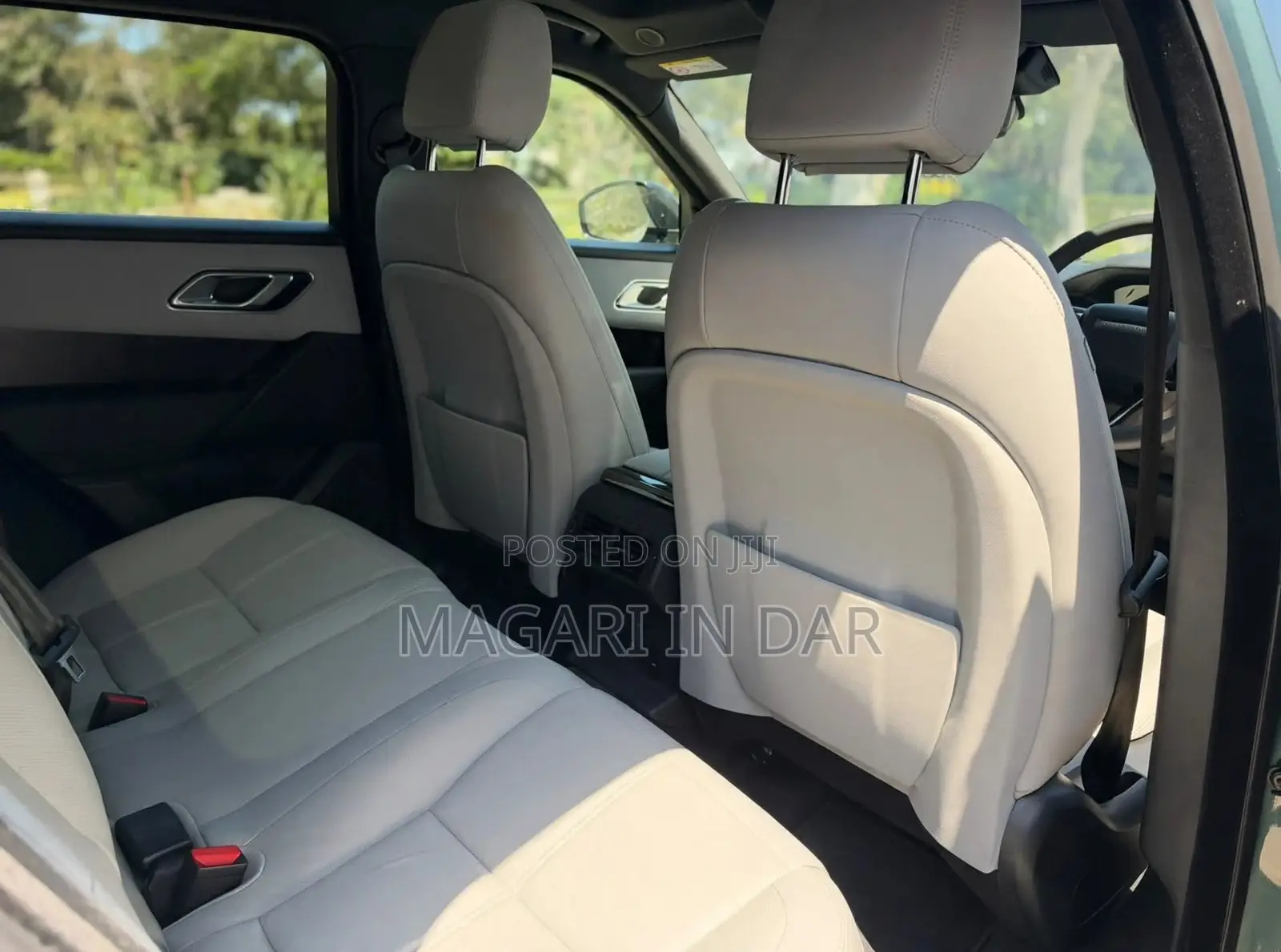 Land Rover Range Rover Velar 2025 Green