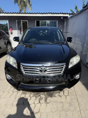 Toyota Vanguard 2011 Black