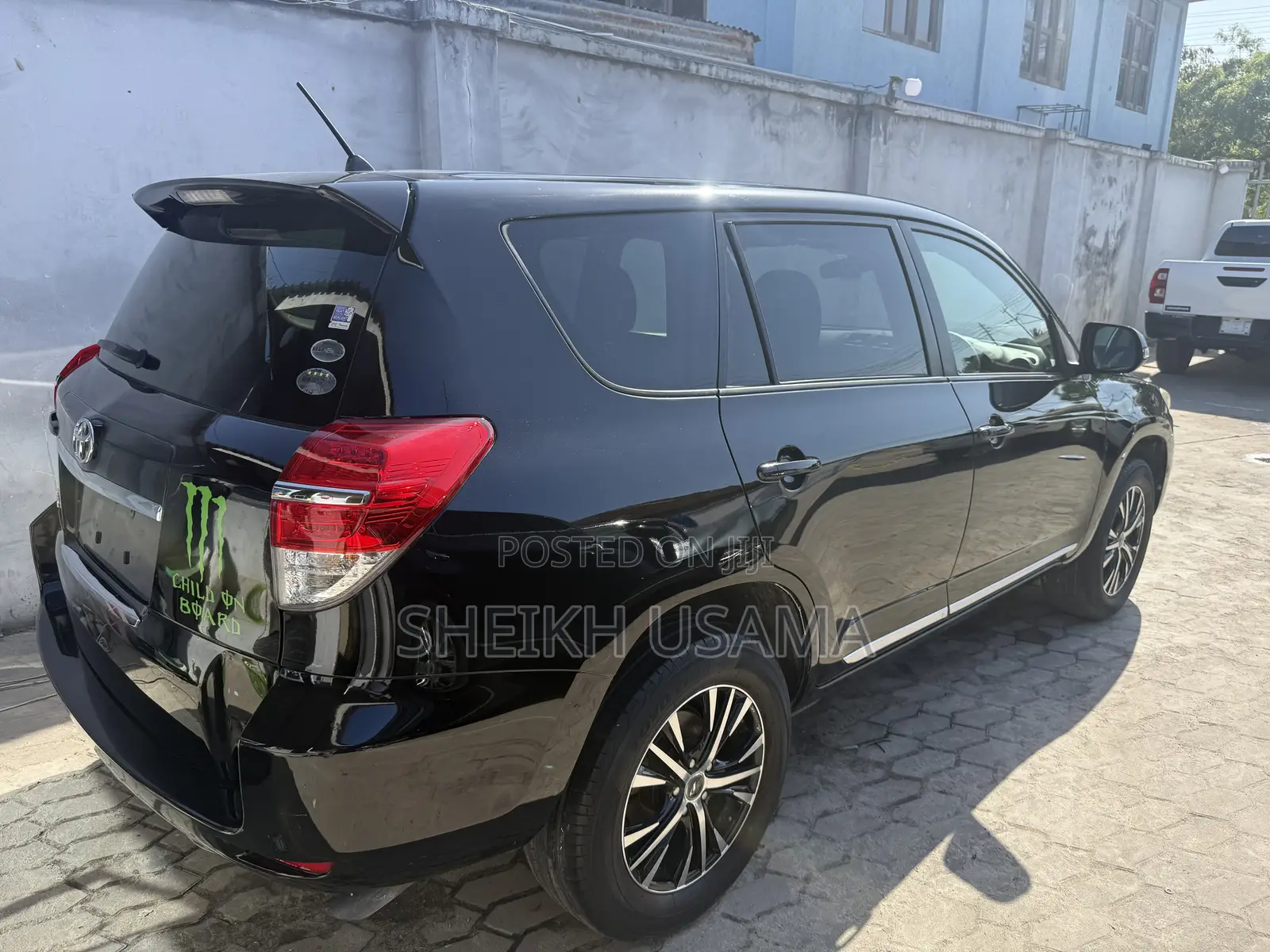 Toyota Vanguard 2011 Black