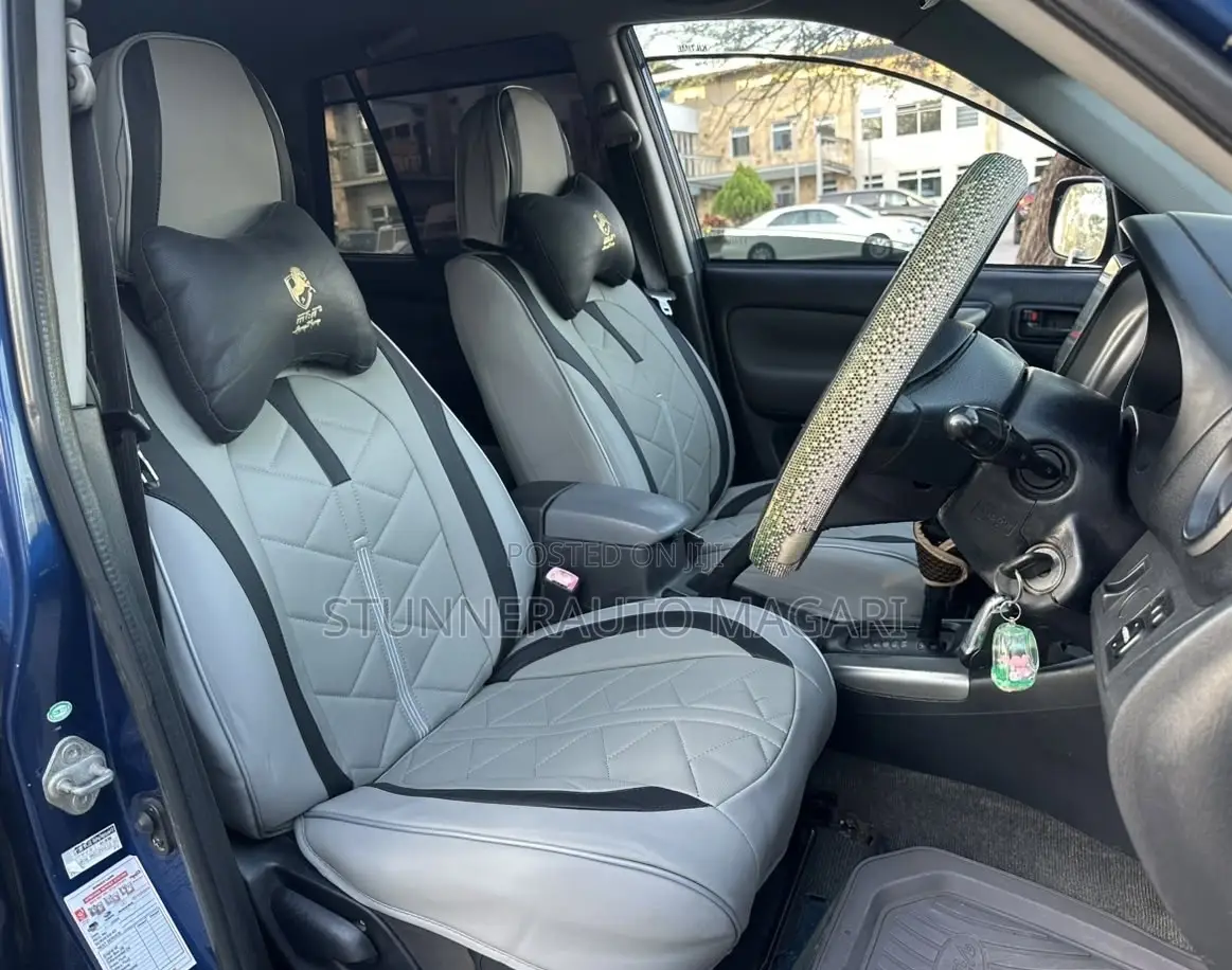 Toyota RAV4 2004 Blue