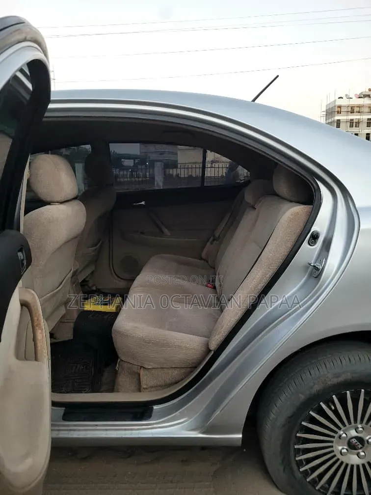 Toyota Premio 2005 Silver