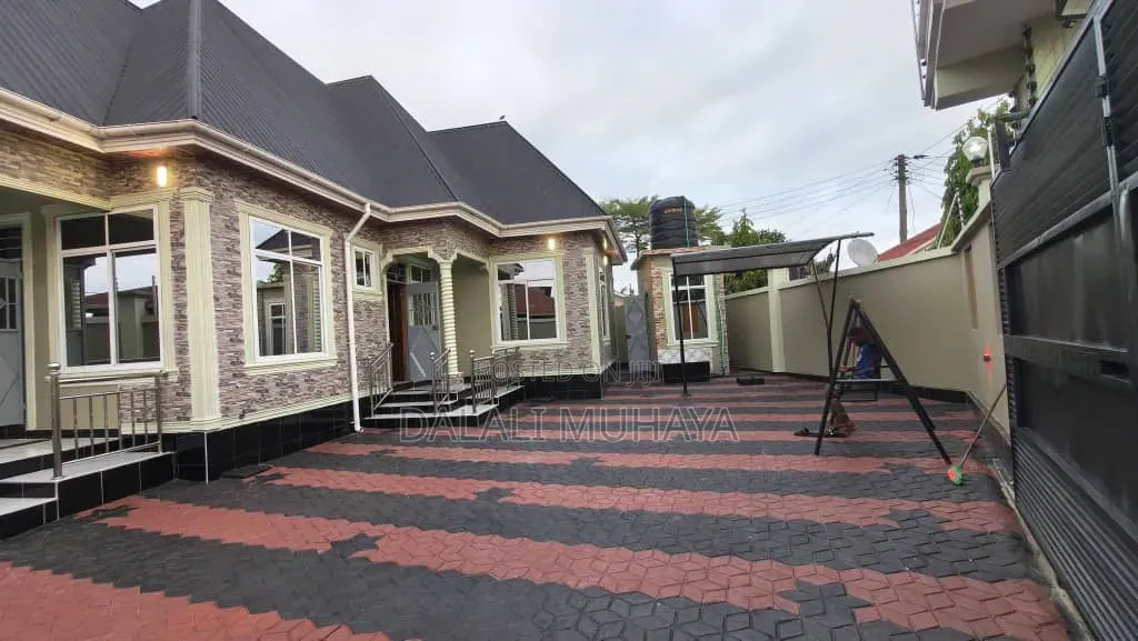 4bdrm House in Chamazi, Mbagala for sale