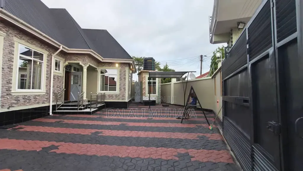 4bdrm House in Chamazi, Mbagala for sale