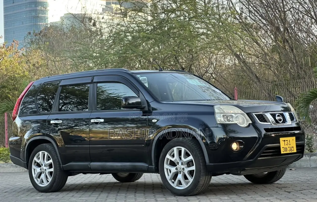Nissan X-Trail 2013 Matt Black