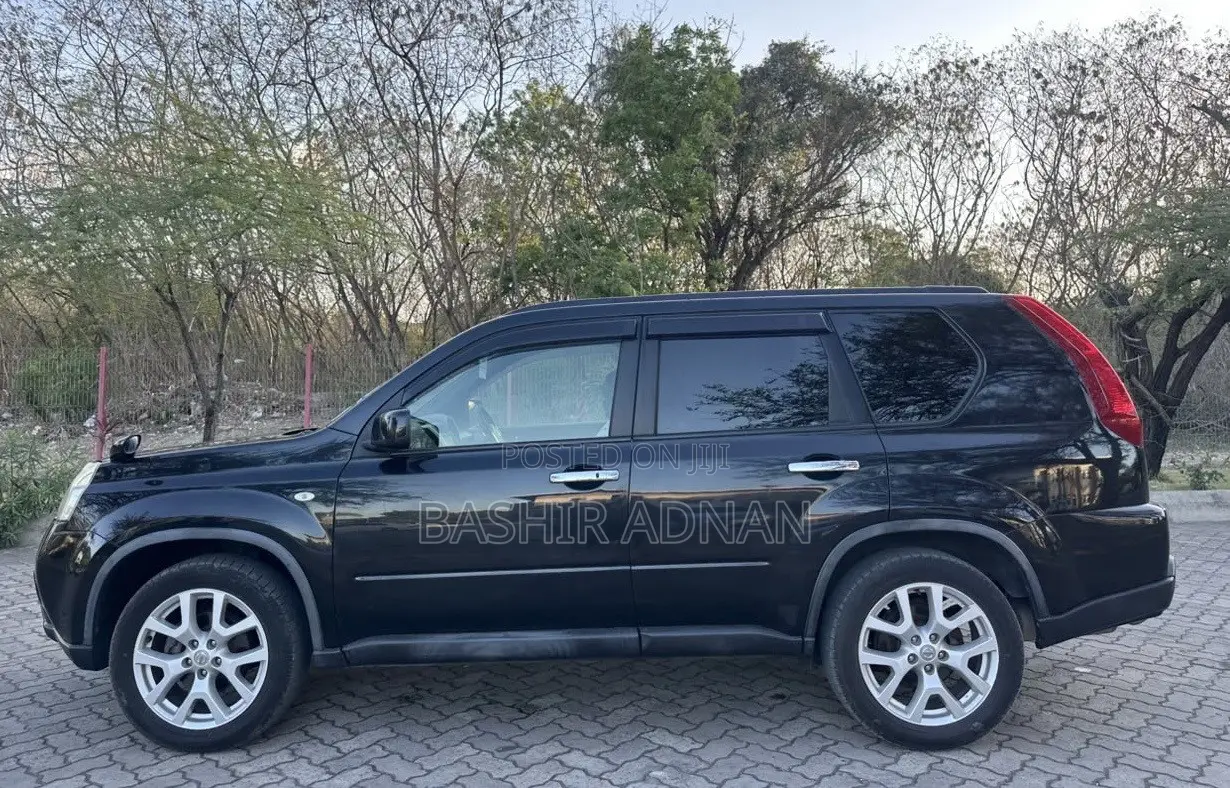 Nissan X-Trail 2013 Matt Black