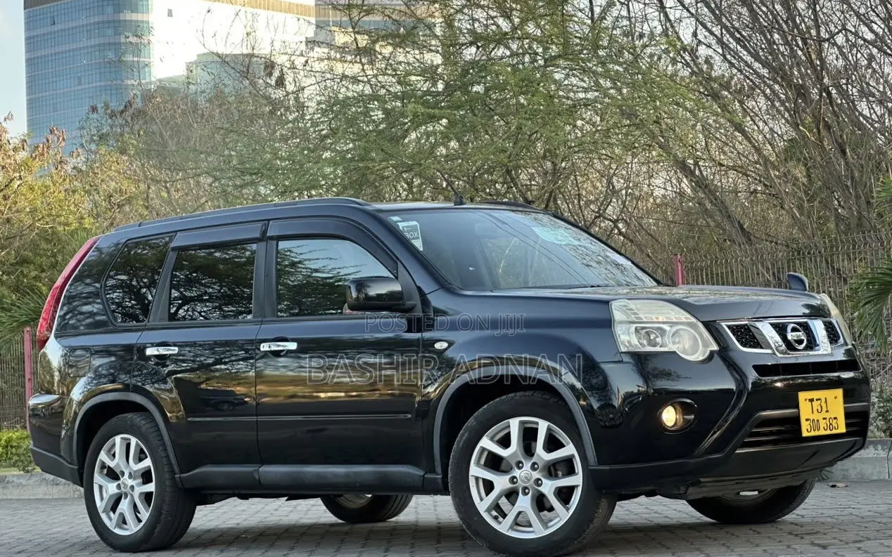Nissan X-Trail 2013 Matt Black