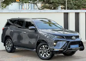Toyota Fortuner 2023 Gray