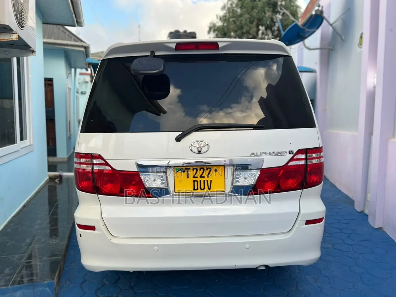 Toyota Alphard 2007 White