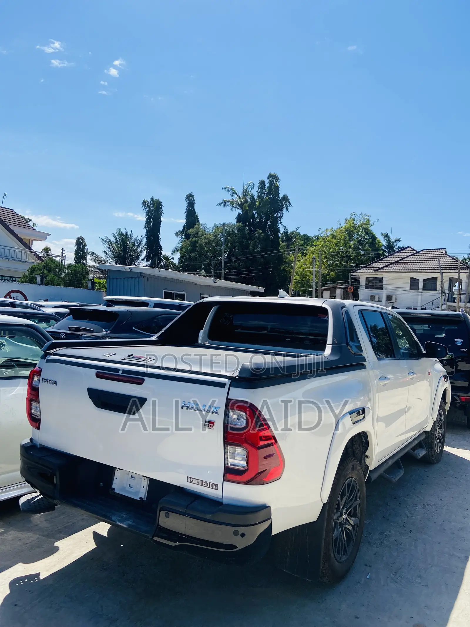 Toyota Hilux Revo Double Cab Deisel 2.4 AWD 2022 White