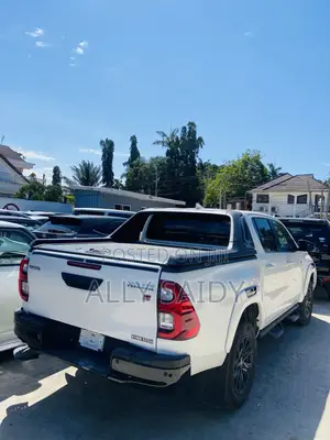 Toyota Hilux Revo Double Cab Deisel 2.4 AWD 2022 White