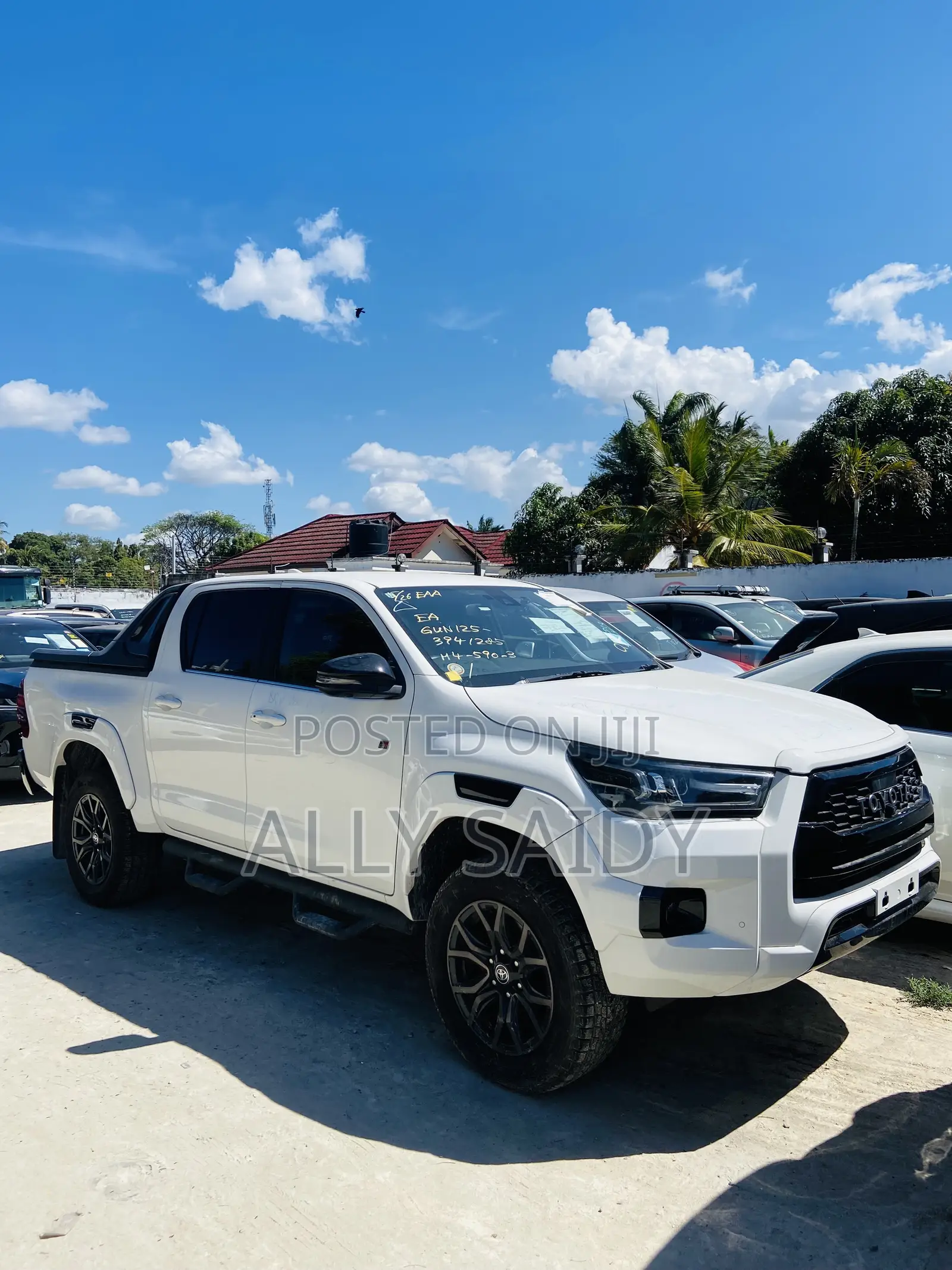 Toyota Hilux Revo Double Cab Deisel 2.4 AWD 2022 White