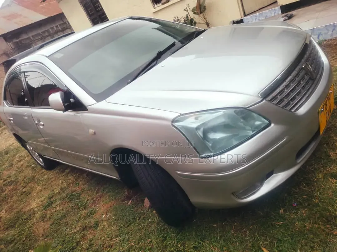 Toyota Premio 2004