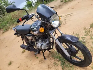 Bajaj Boxer 125 2026 Black