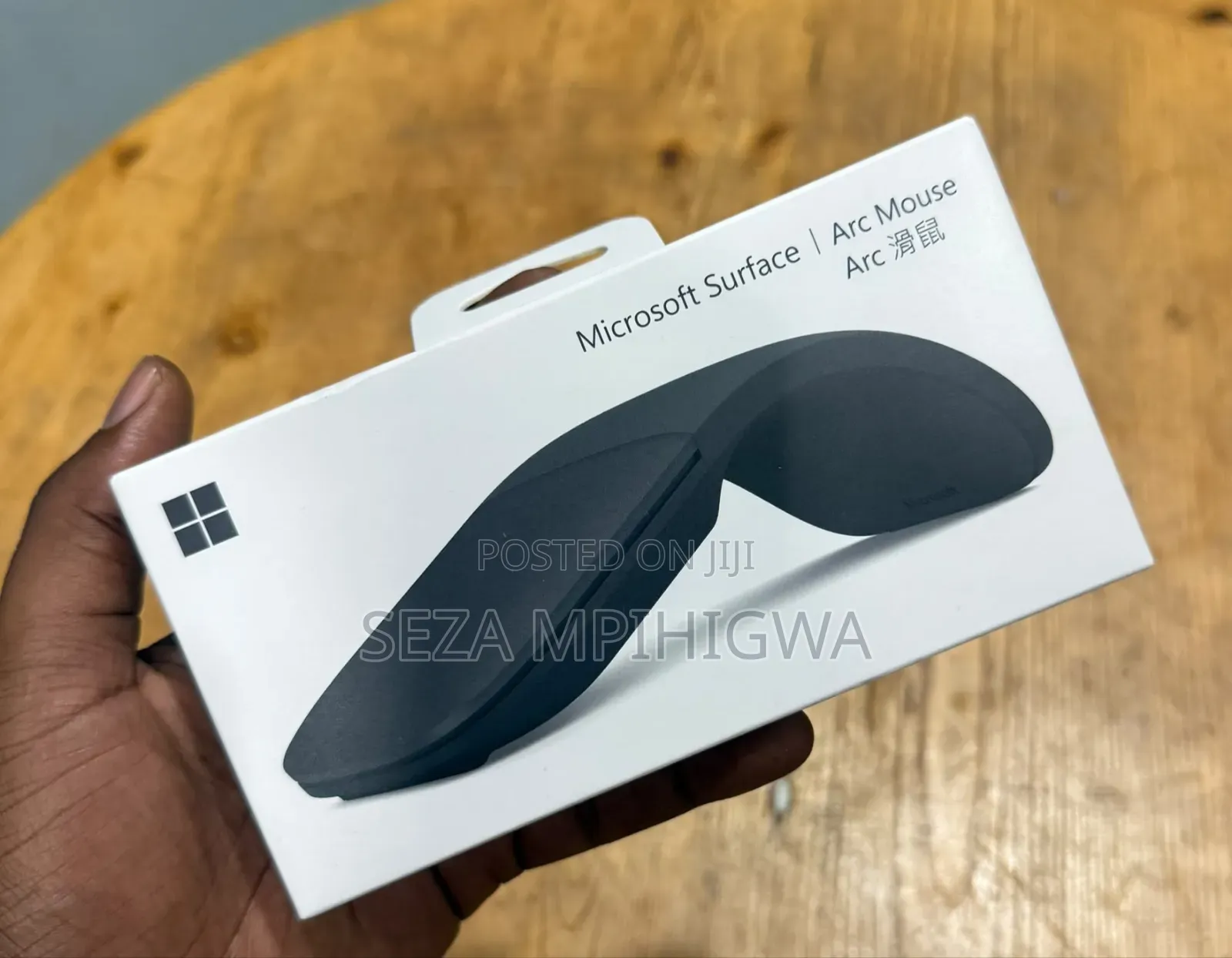 ​Microsoft Surface Arc Mouse (Wireless / Bluetooth)