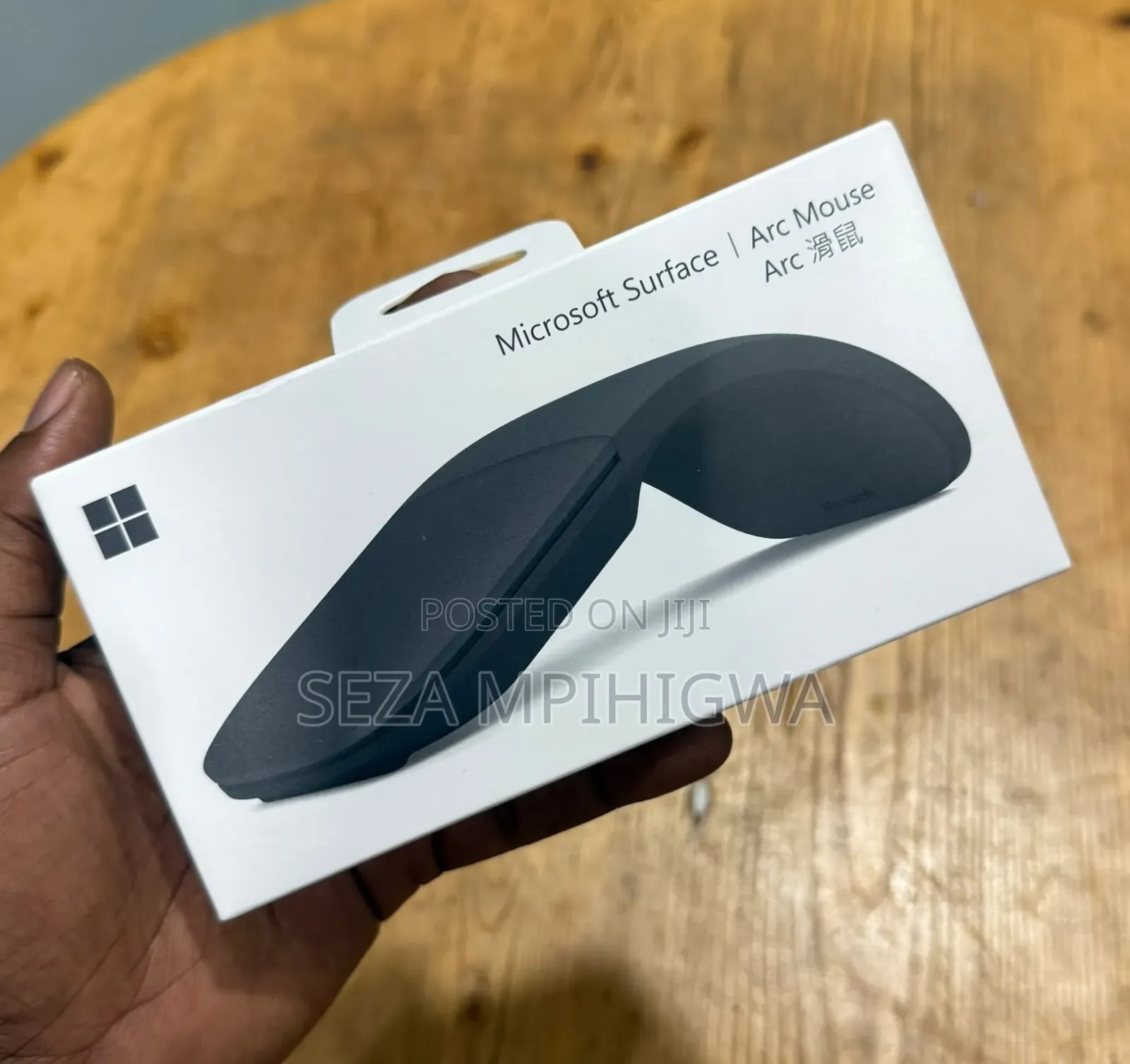 ​Microsoft Surface Arc Mouse (Wireless / Bluetooth)