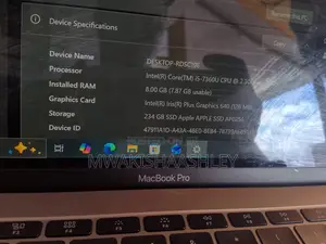 New Laptop Apple MacBook Pro 2017 8GB Intel Core i5 SSD 256GB