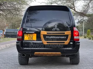 Mitsubishi Pajero Sport 2005 Black