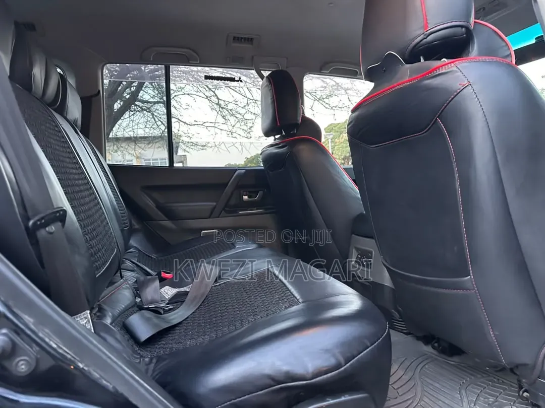 Mitsubishi Pajero Sport 2005 Black