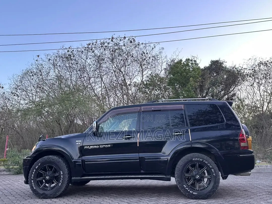 Mitsubishi Pajero Sport 2005 Black