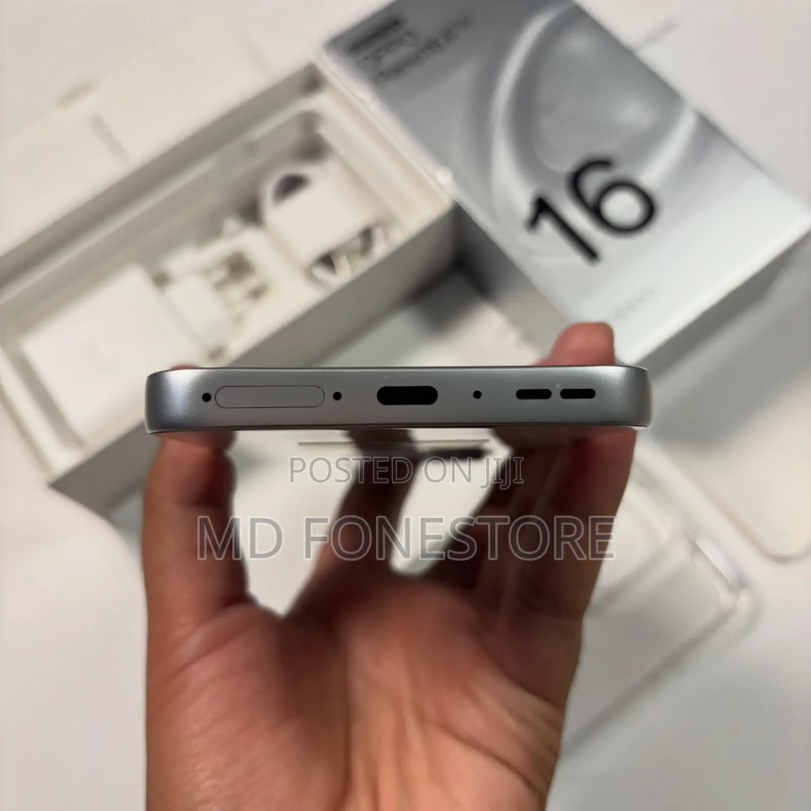 New Oppo Reno16 F 256 GB White