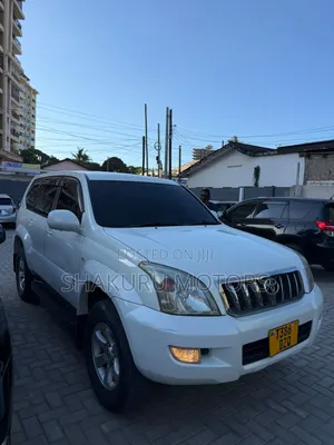 Toyota Land Cruiser Prado 2007 White
