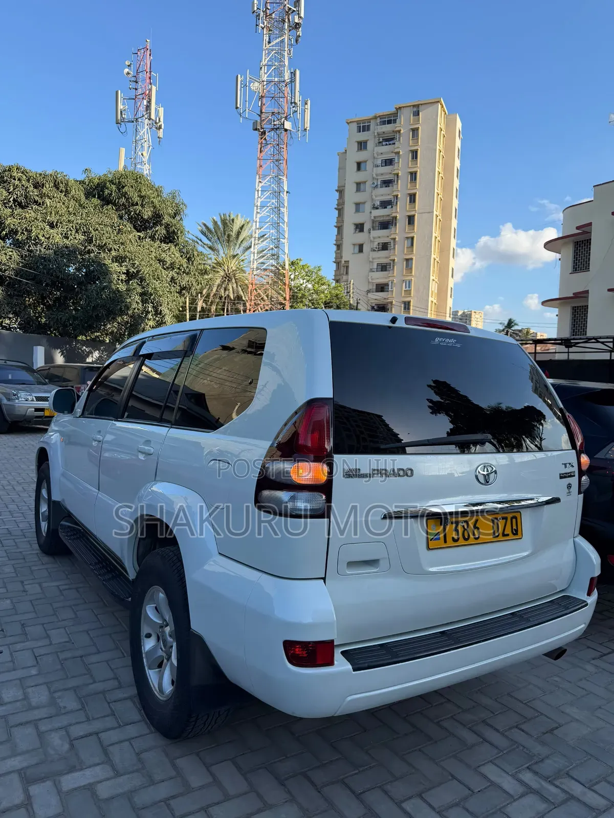 Toyota Land Cruiser Prado 2007 White