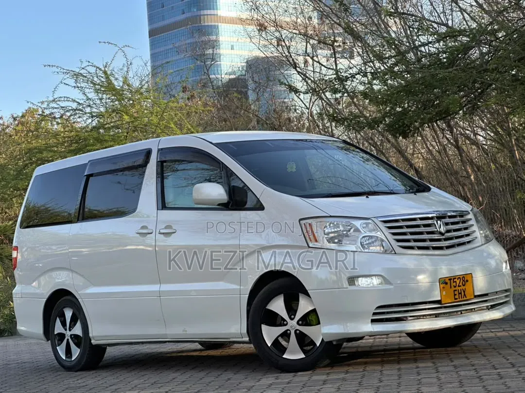 Toyota Alphard 2.4 Petrol AWD 2005 White