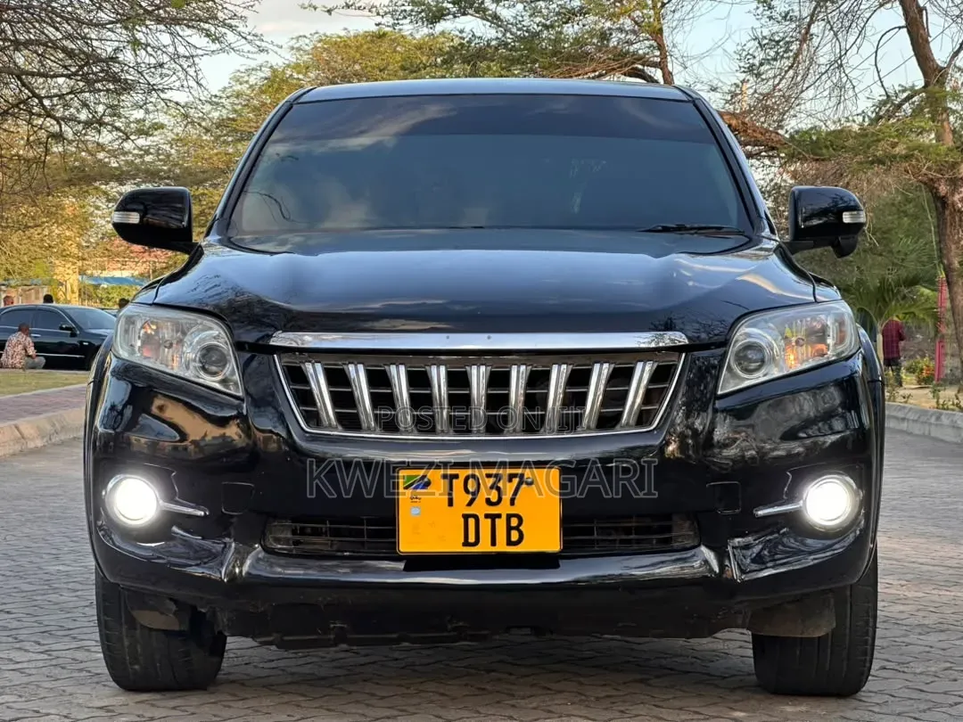 Toyota Vanguard 2011 Black
