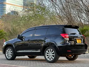 Toyota Vanguard 2011 Black