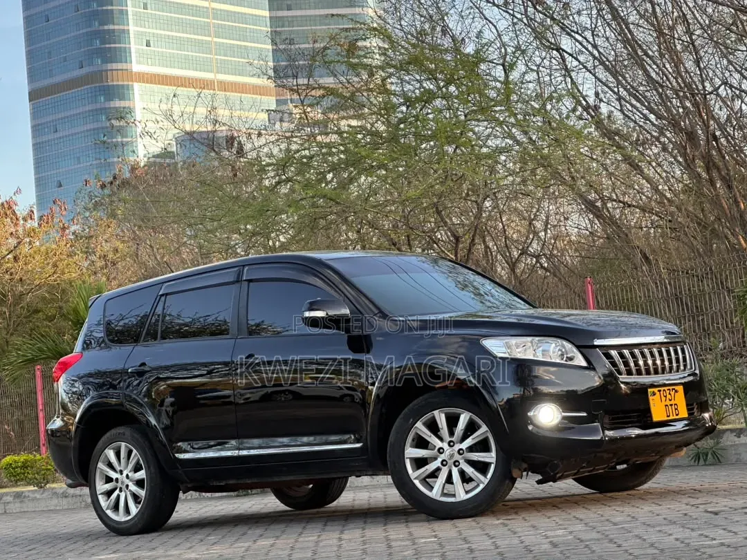 Toyota Vanguard 2011 Black