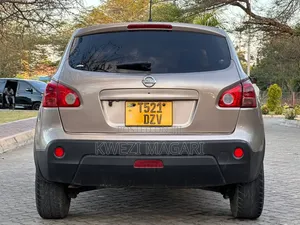 Nissan Dualis 2008 Gold