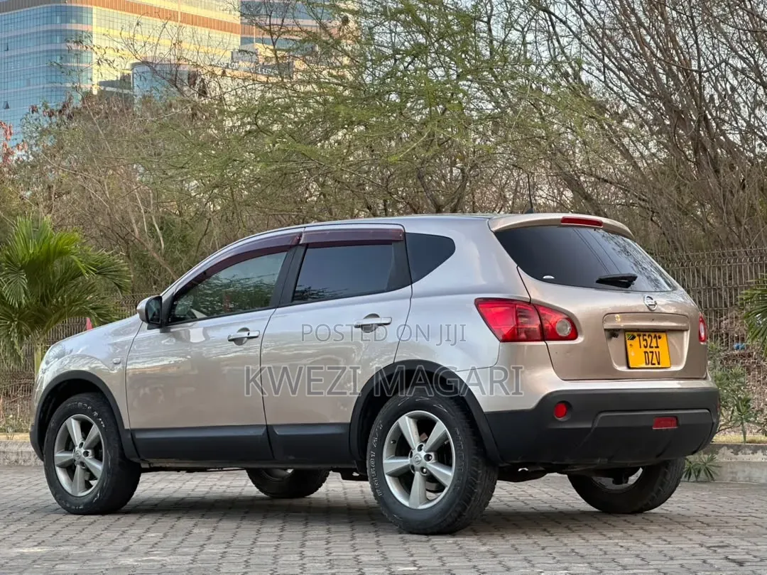 Nissan Dualis 2008 Gold