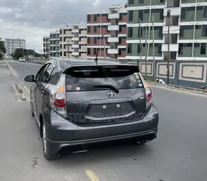 Toyota Aqua 2014 Gray