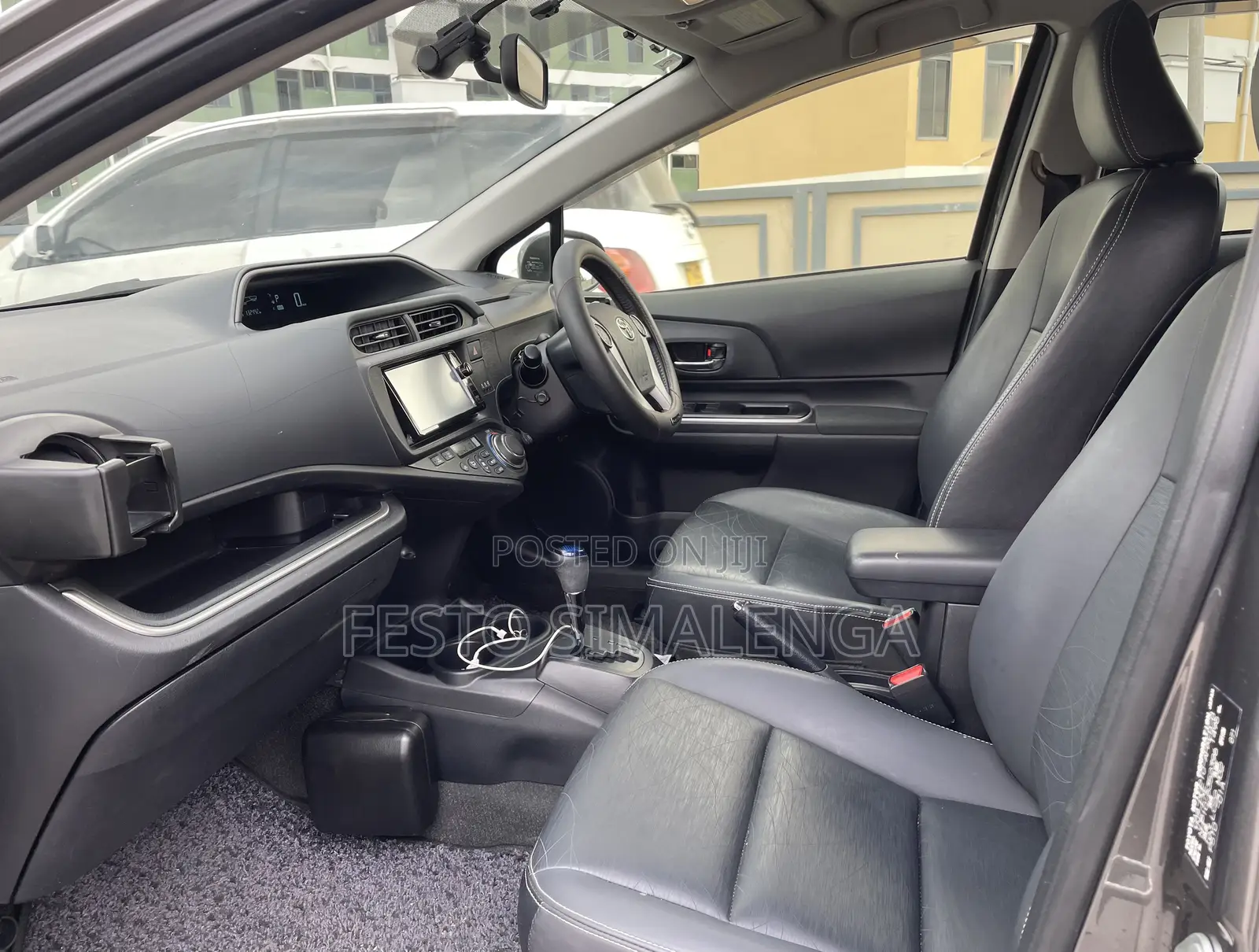 Toyota Aqua 2014 Gray