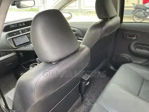 Toyota Aqua 2014 Gray