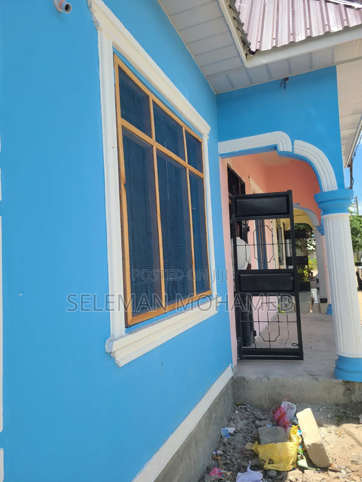 3bdrm House in Biriani Real Estate, Chamazi for sale