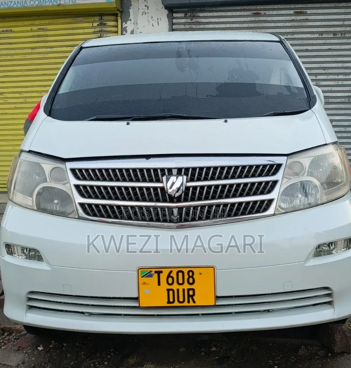 Toyota Alphard 2.4 Petrol AWD 2004 White