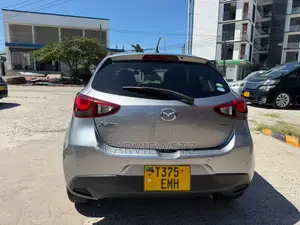 Mazda Demio 2015 Silver