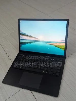 Laptop Microsoft Surface Laptop 2 8GB Intel Core i5 SSD 256GB