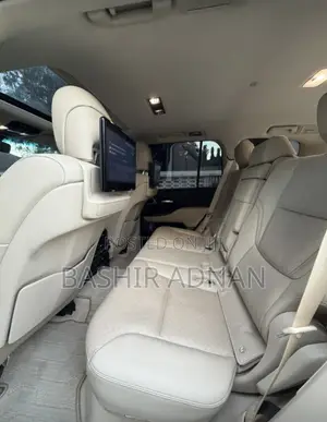 Toyota Land Cruiser LC300 2024 Pearl