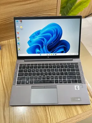 Laptop HP ZBook Firefly 14 G7 16GB Intel Core i5 SSD 256GB
