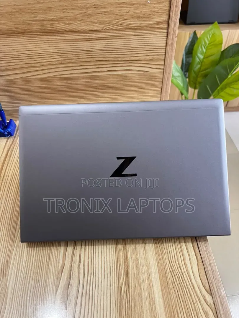 Laptop HP ZBook Firefly 14 G7 16GB Intel Core i5 SSD 256GB