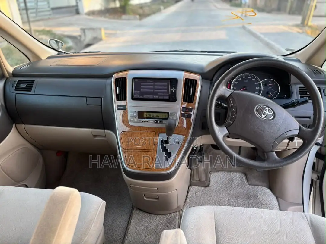 Toyota Alphard 2005 White