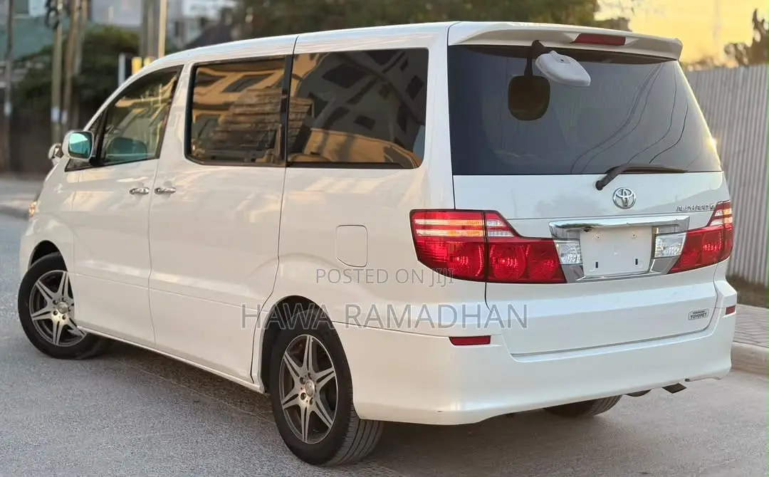 Toyota Alphard 2005 White