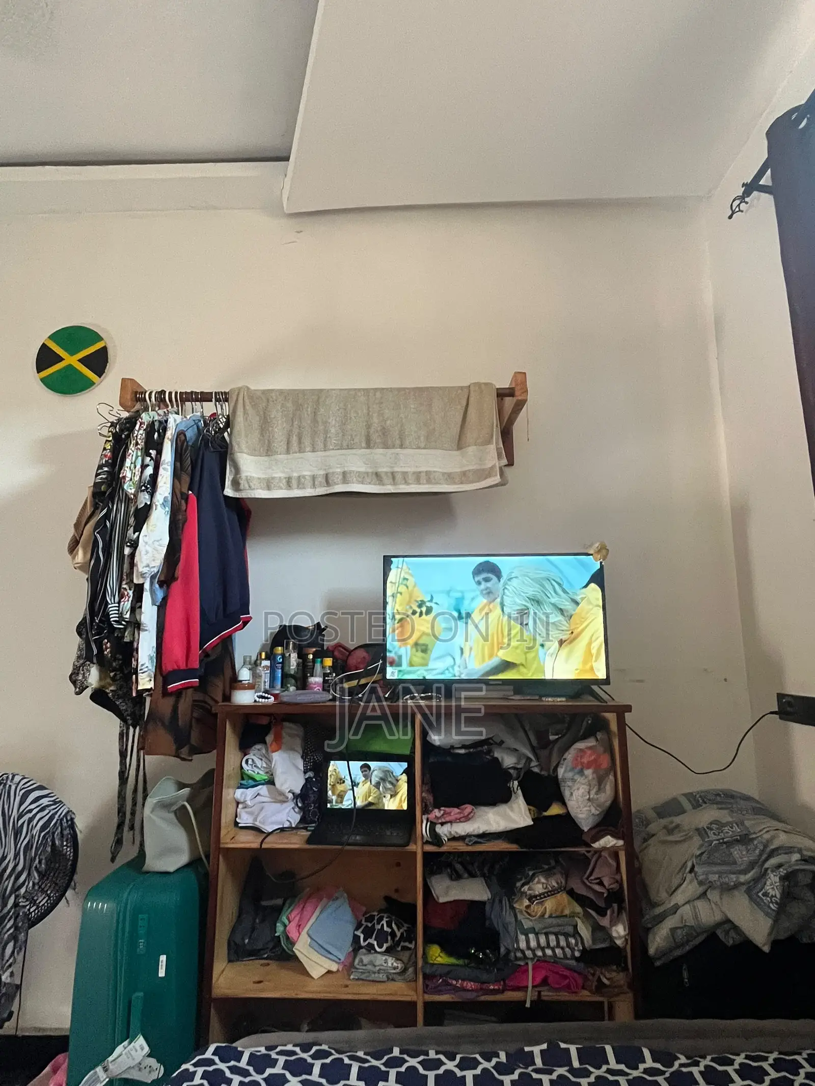 Cloth Cabinet N Hanger Holder