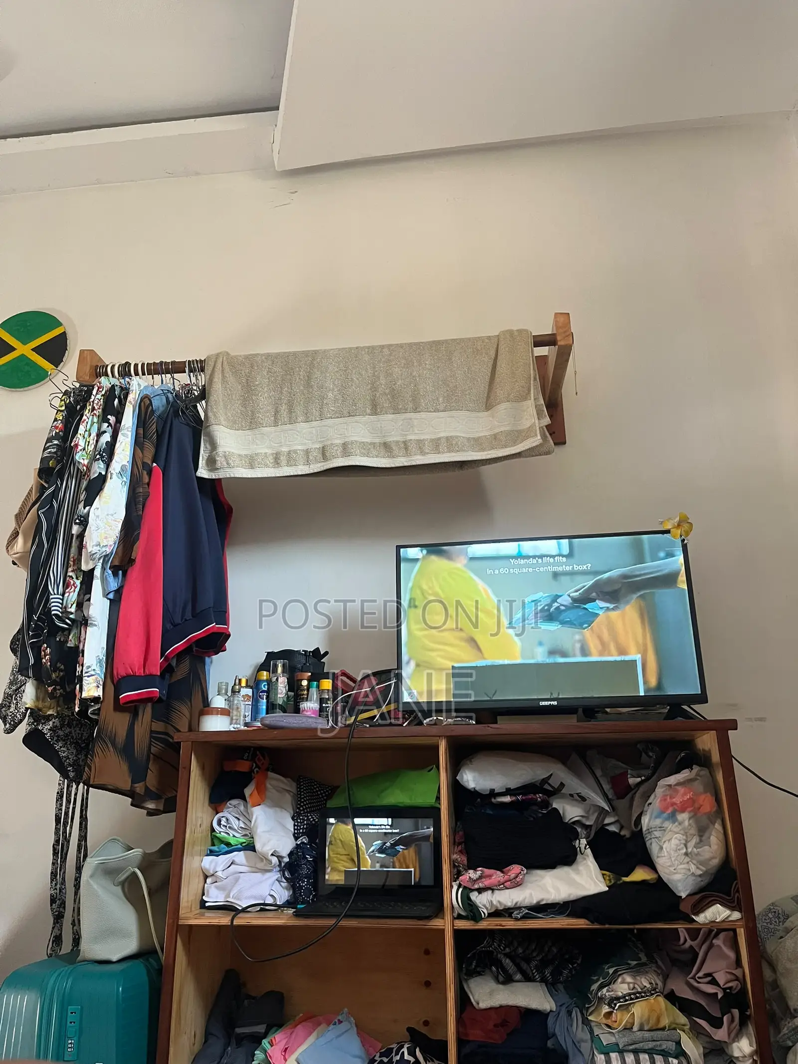 Cloth Cabinet N Hanger Holder